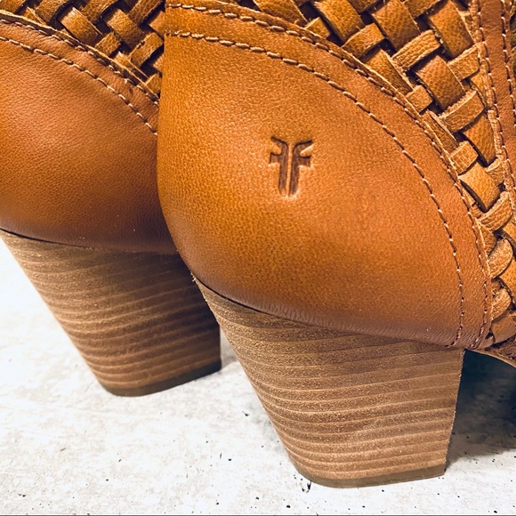 Frye Reed Cognac Woven Cut out Bootie 10M - Picture 7 of 10